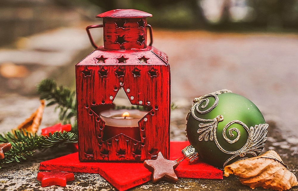 Christmas Holiday Inspired Candle Wall Decor